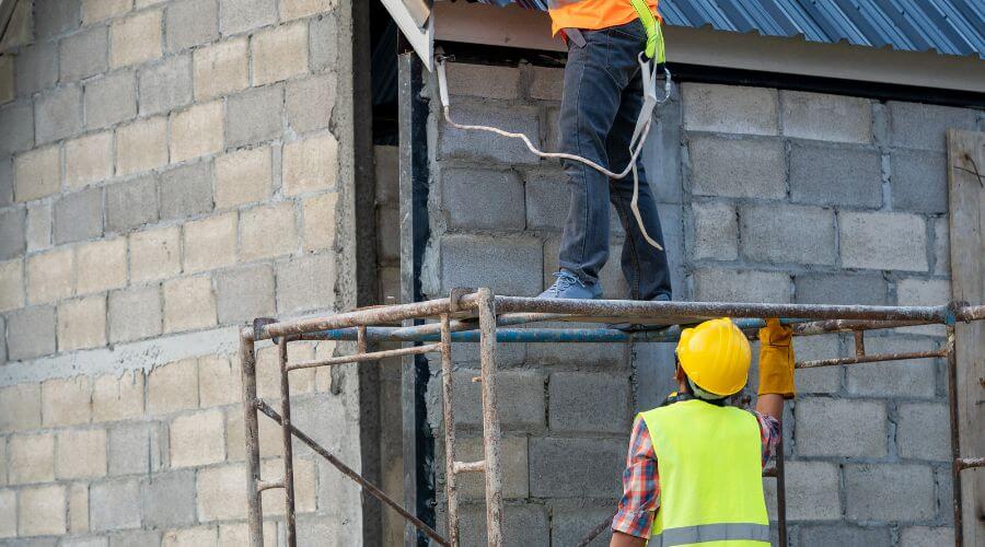 Expert Emergency Roof Repairs services in Bristow, IN